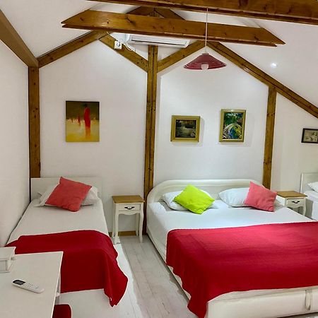 Silent Village Villa With Swimming Pool Mostar Extérieur photo
