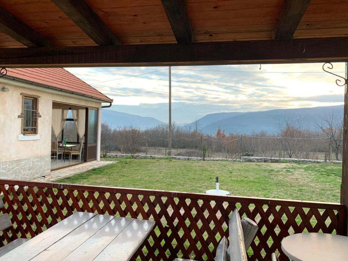 Silent Village Villa With Swimming Pool Mostar Extérieur photo