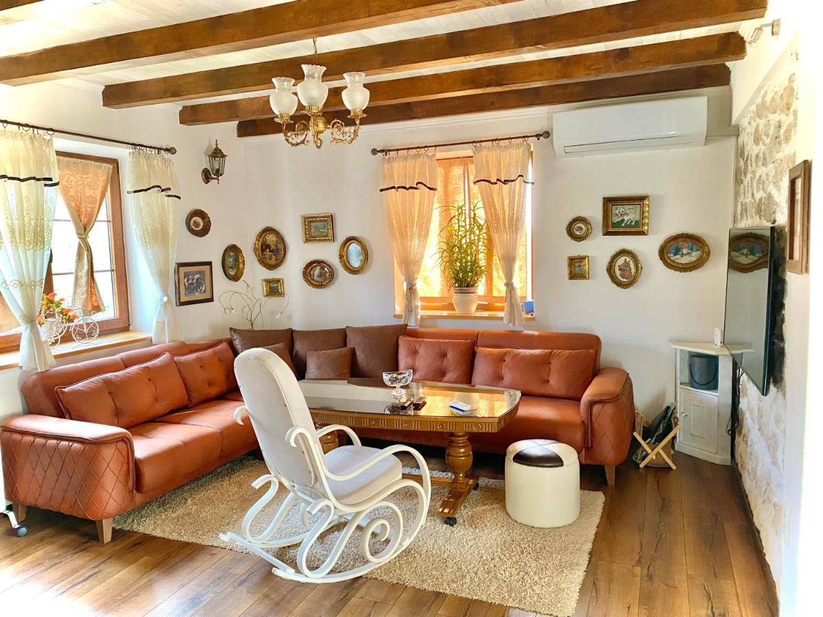 Silent Village Villa With Swimming Pool Mostar Extérieur photo